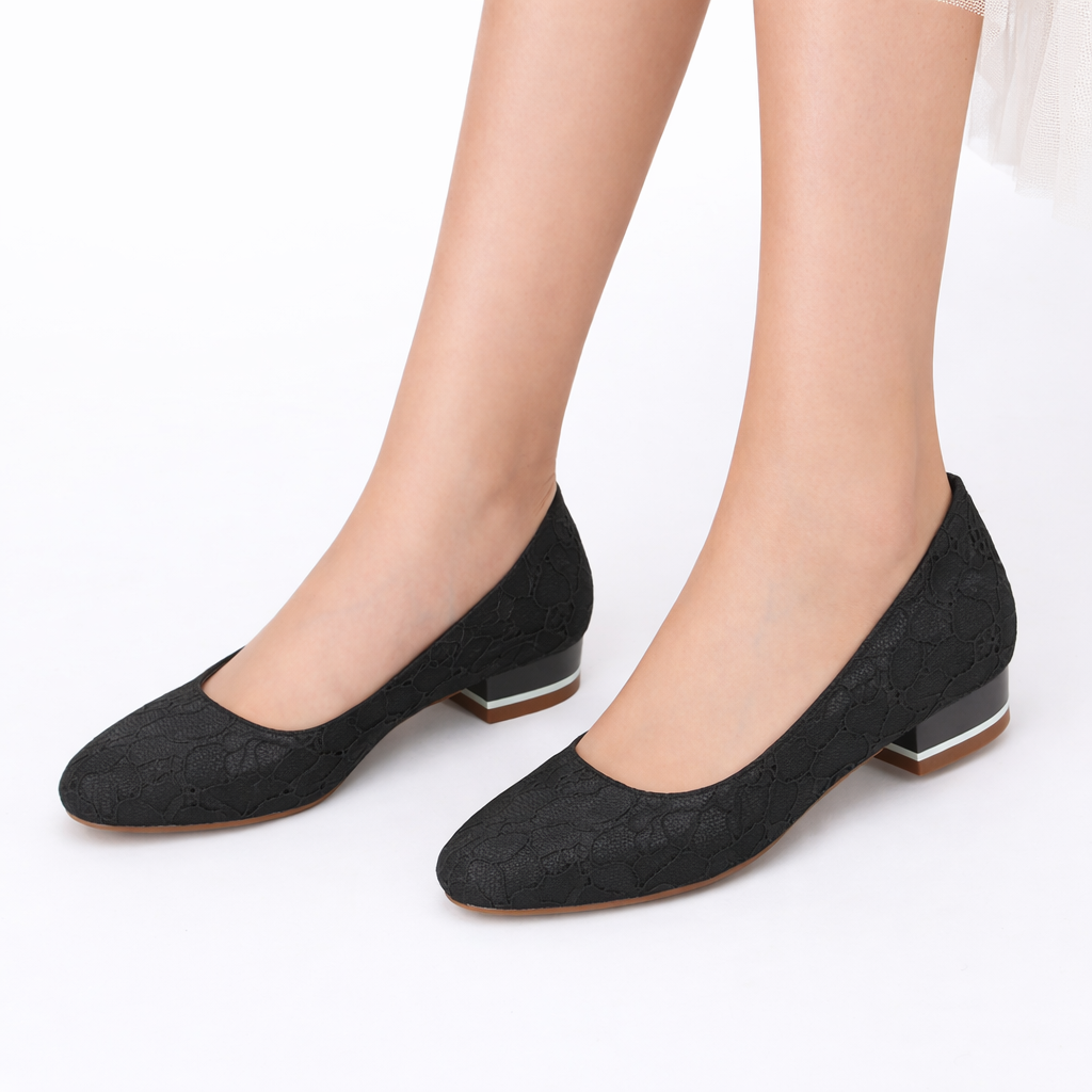 Women’s White Lace Bridal Flats – Round Toe Wedding Shoes with Low Heel Comfort
