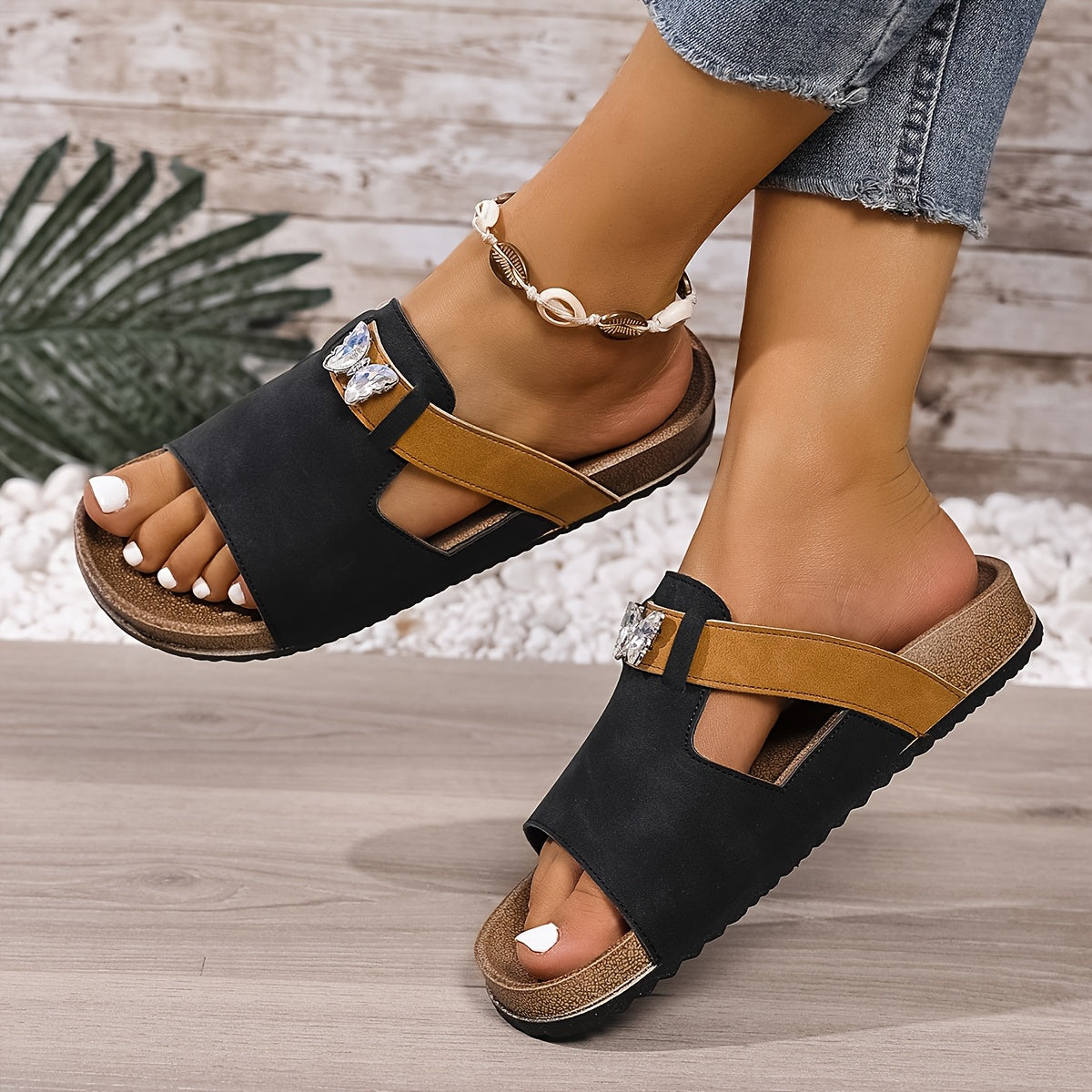 Noah™ | Women’s Orthopedic Platform Slides