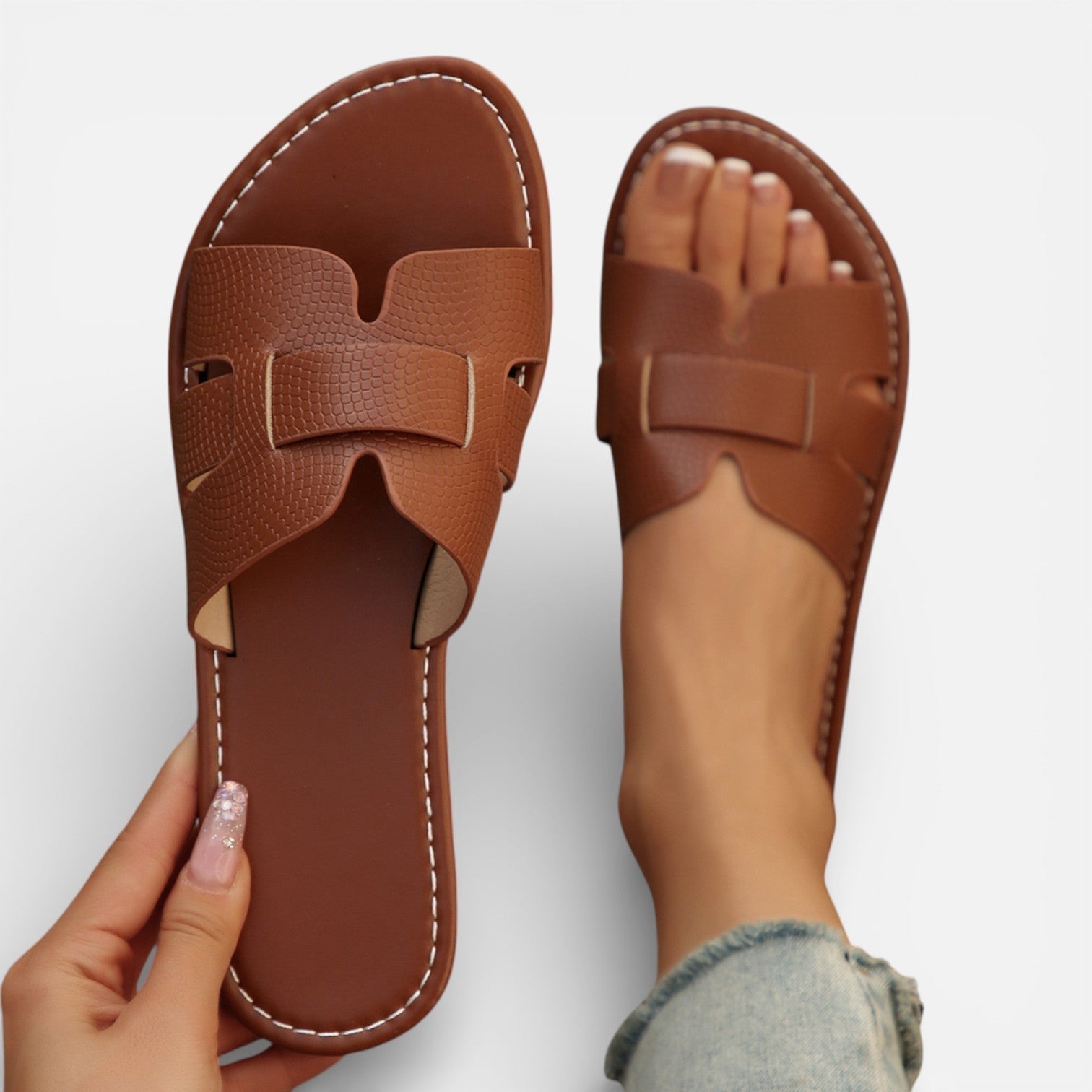 Noah | Women’s Leather Slide Sandals