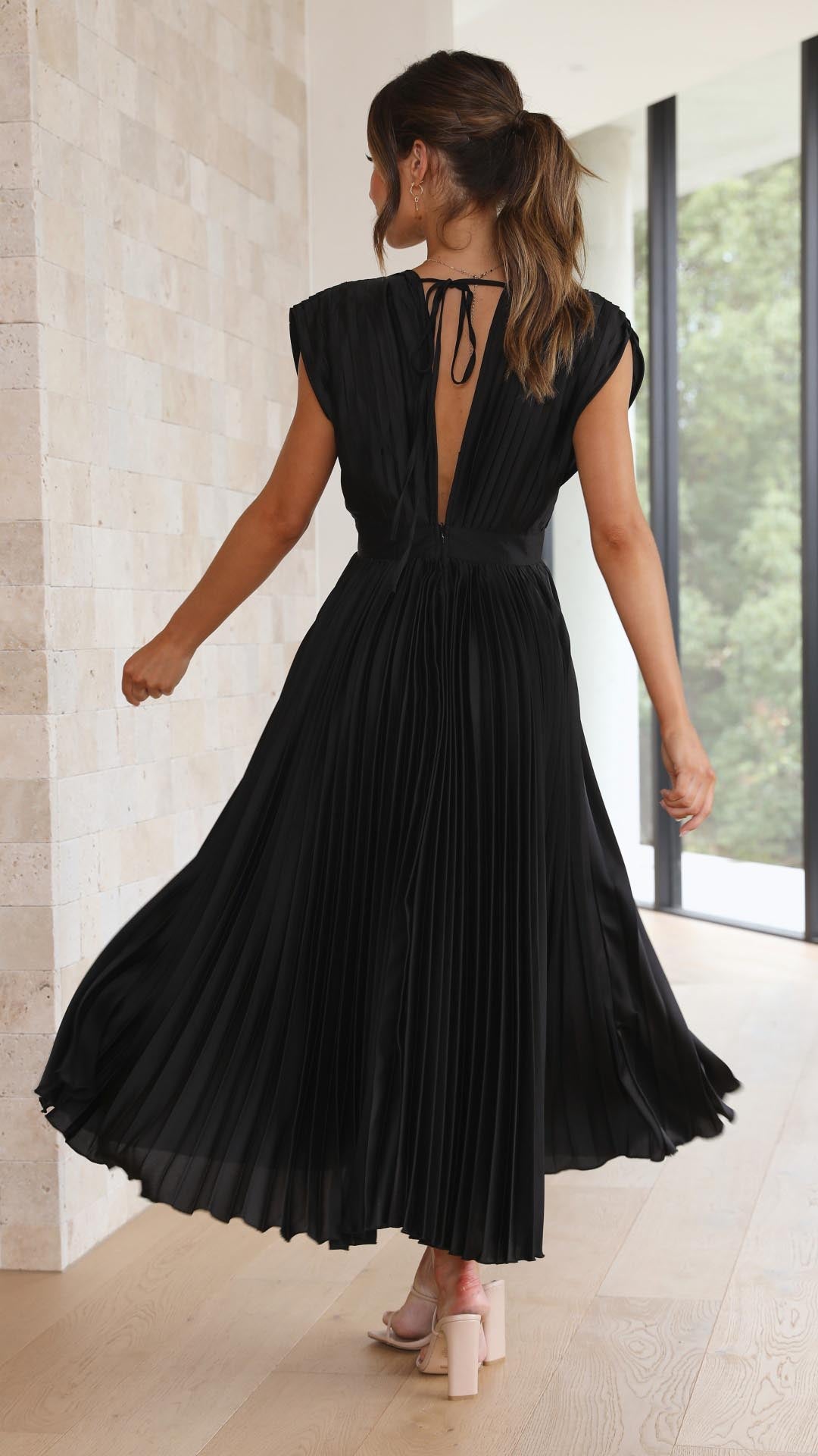 Julia | Women’s Classic Pleated Maxi Dress