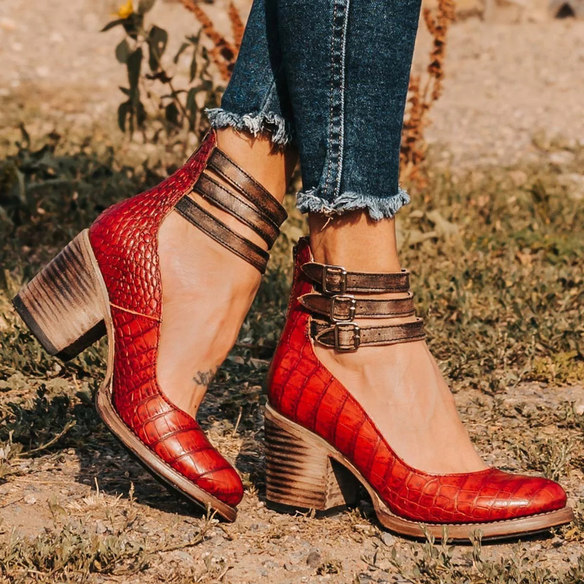 Verona | Vintage Strappy Ankle Strap Heels