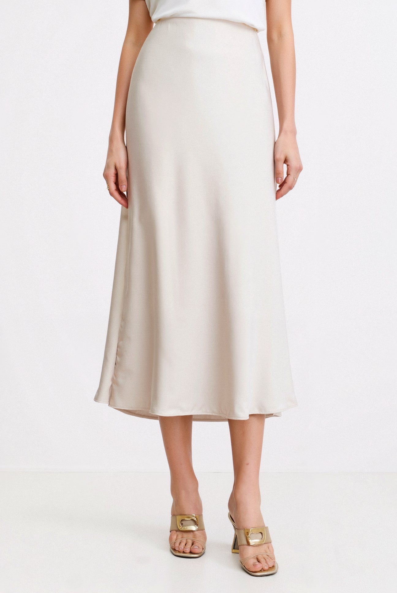 Mia | Women’s High Waist Maxi Skirt Silhouette