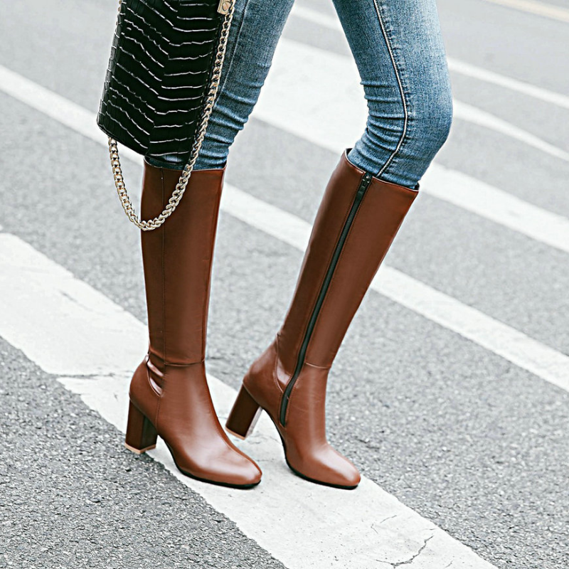 Ella | Urban Walking Boots with Relaxed Fit for Women