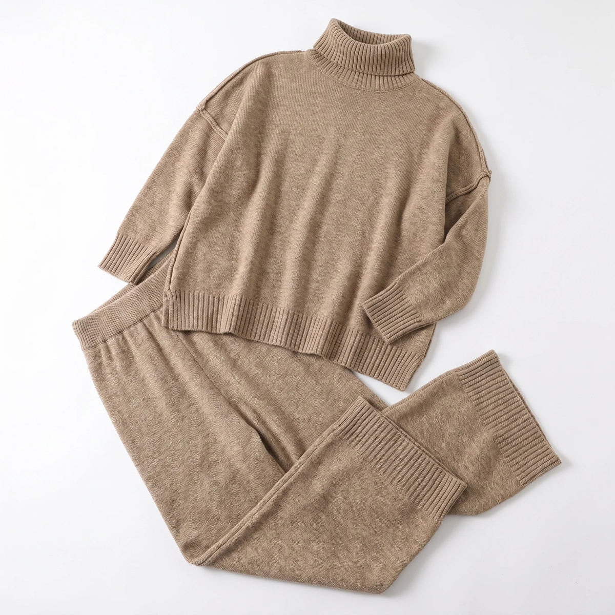 Women's Knitted Lounge Set – Turtleneck Jumper & Wide-Leg Trousers