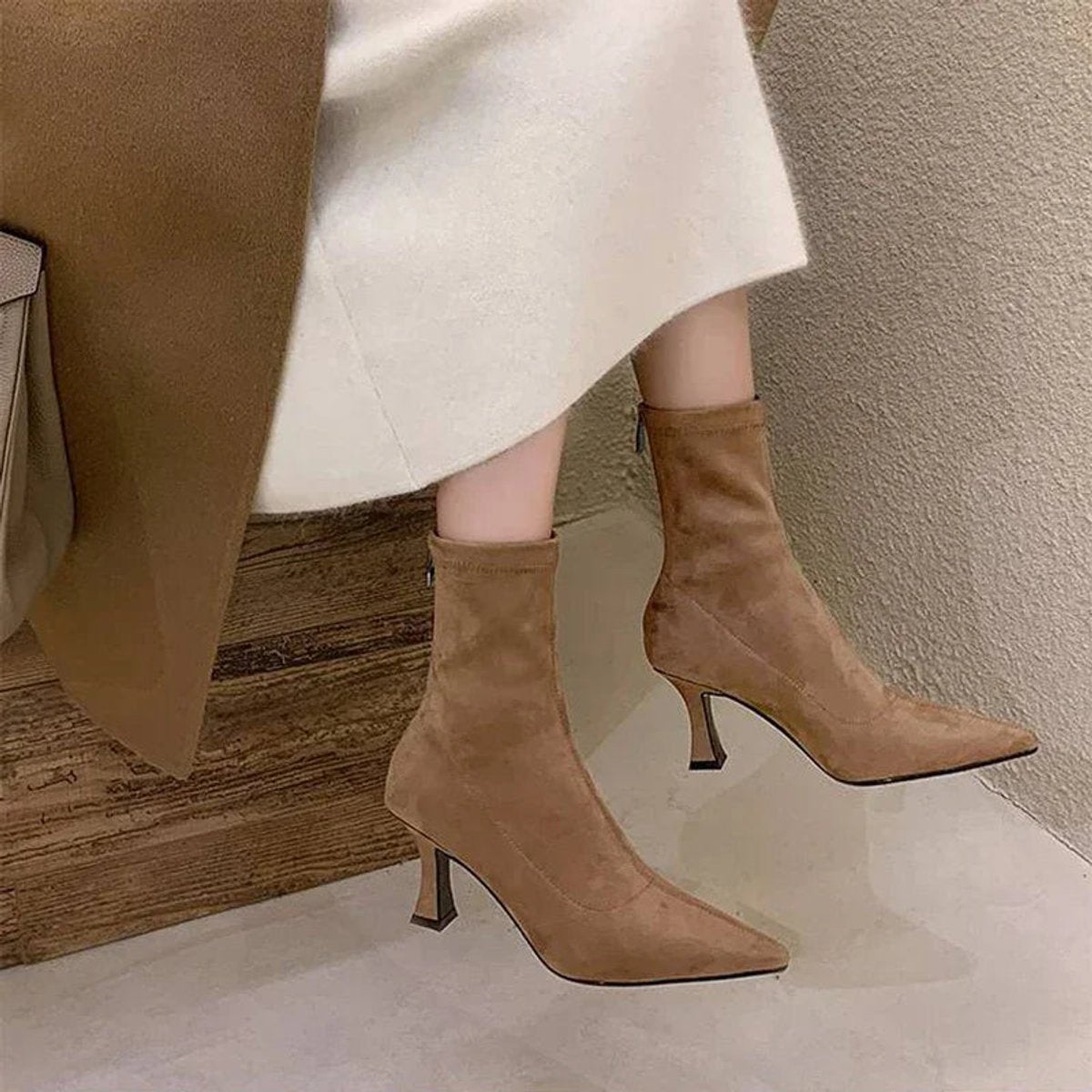 Ella | Women's Pointed Toe Sock Ankle Boots Kitten Heel Pull-On
