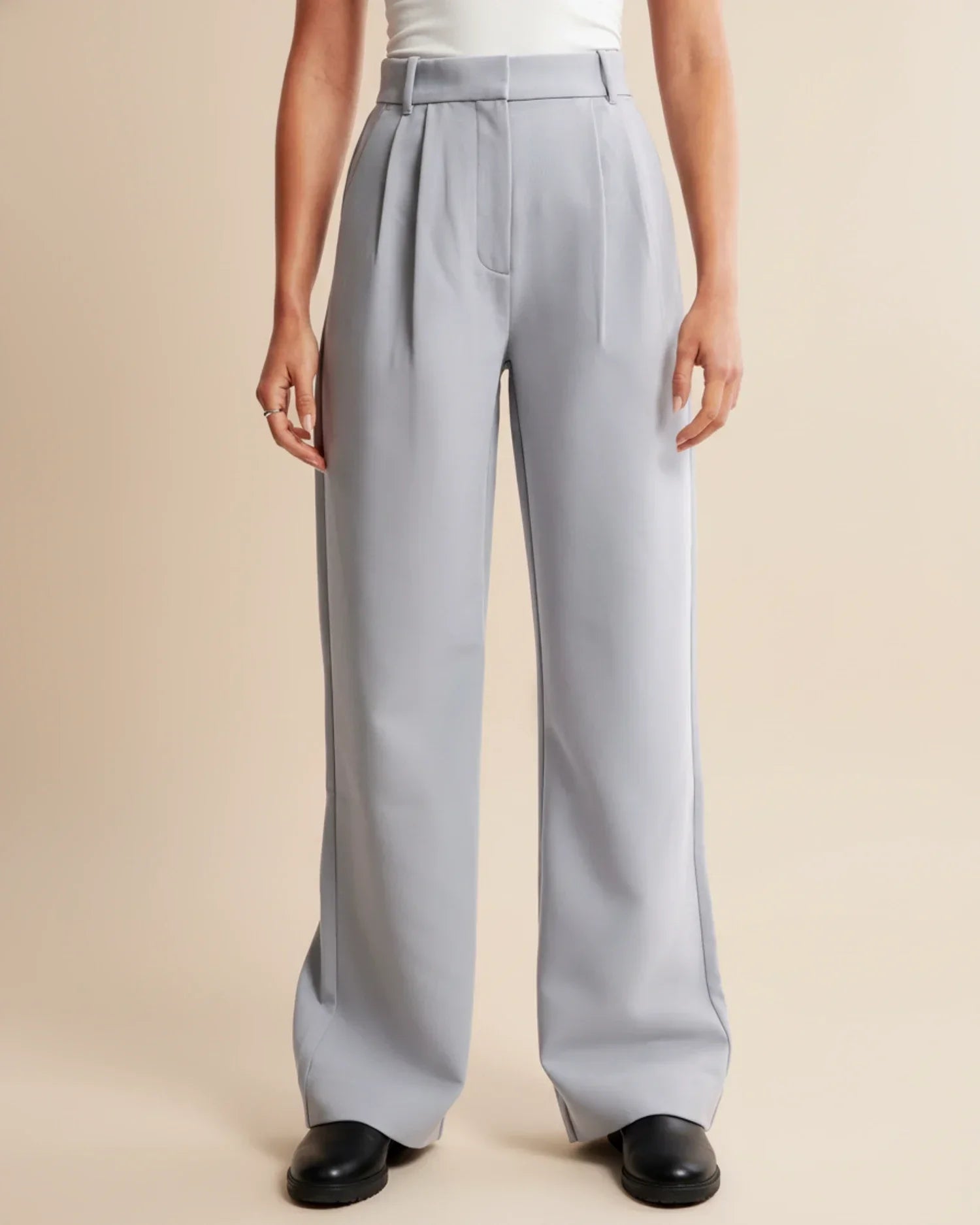 Eloise | High Waist Pleated Leg Trousers with Tailored Fit