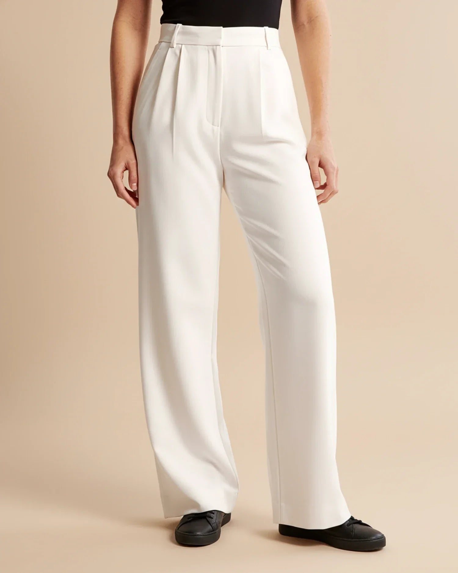 Eloise | High Waist Pleated Leg Trousers with Tailored Fit