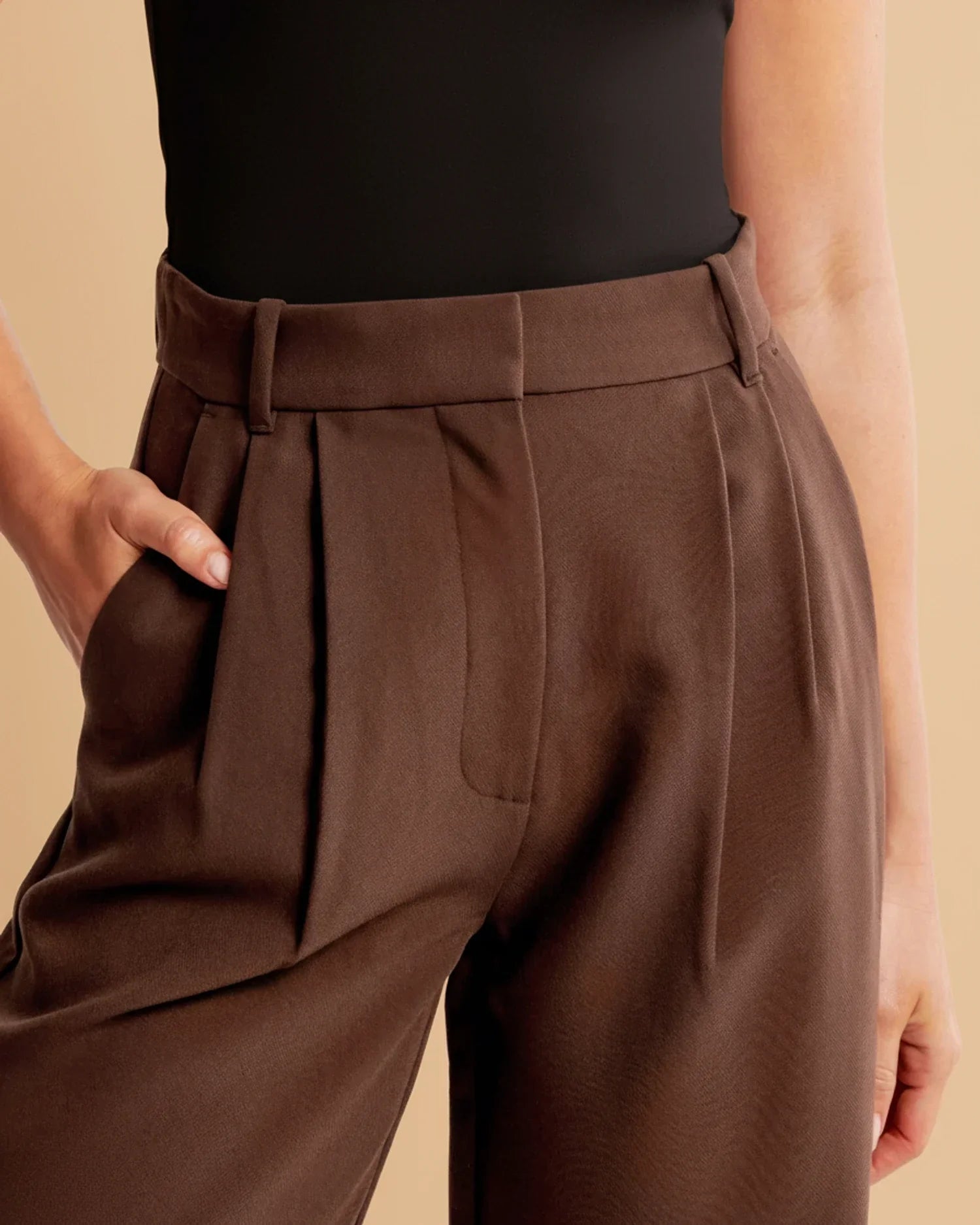 Eloise | High Waist Pleated Leg Trousers with Tailored Fit