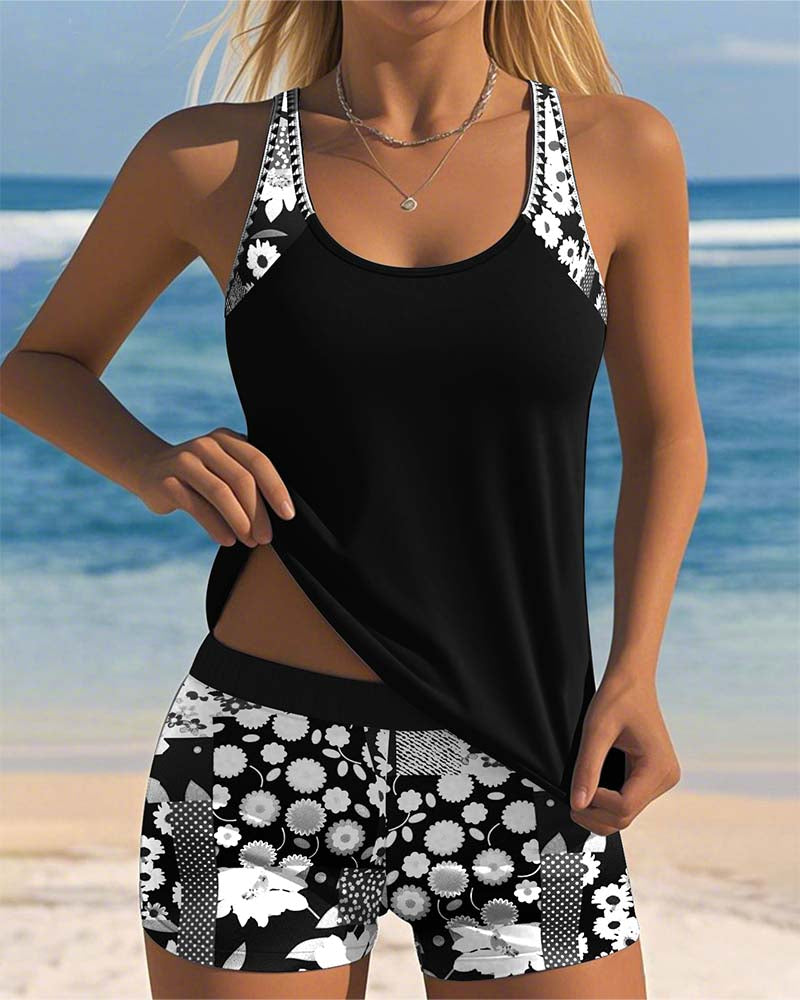 Melanie™ | Two-Piece Swimsuit with Comfortable Fit and Floral Beach Style