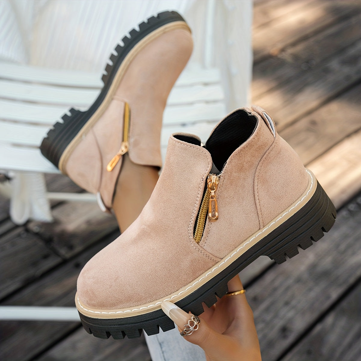 Noah | Chelsea Ankle Boots