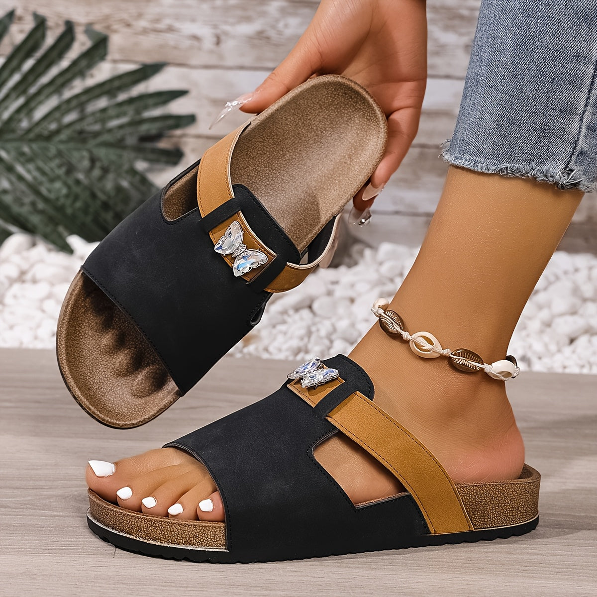 Noah™ | Women’s Orthopedic Platform Slides