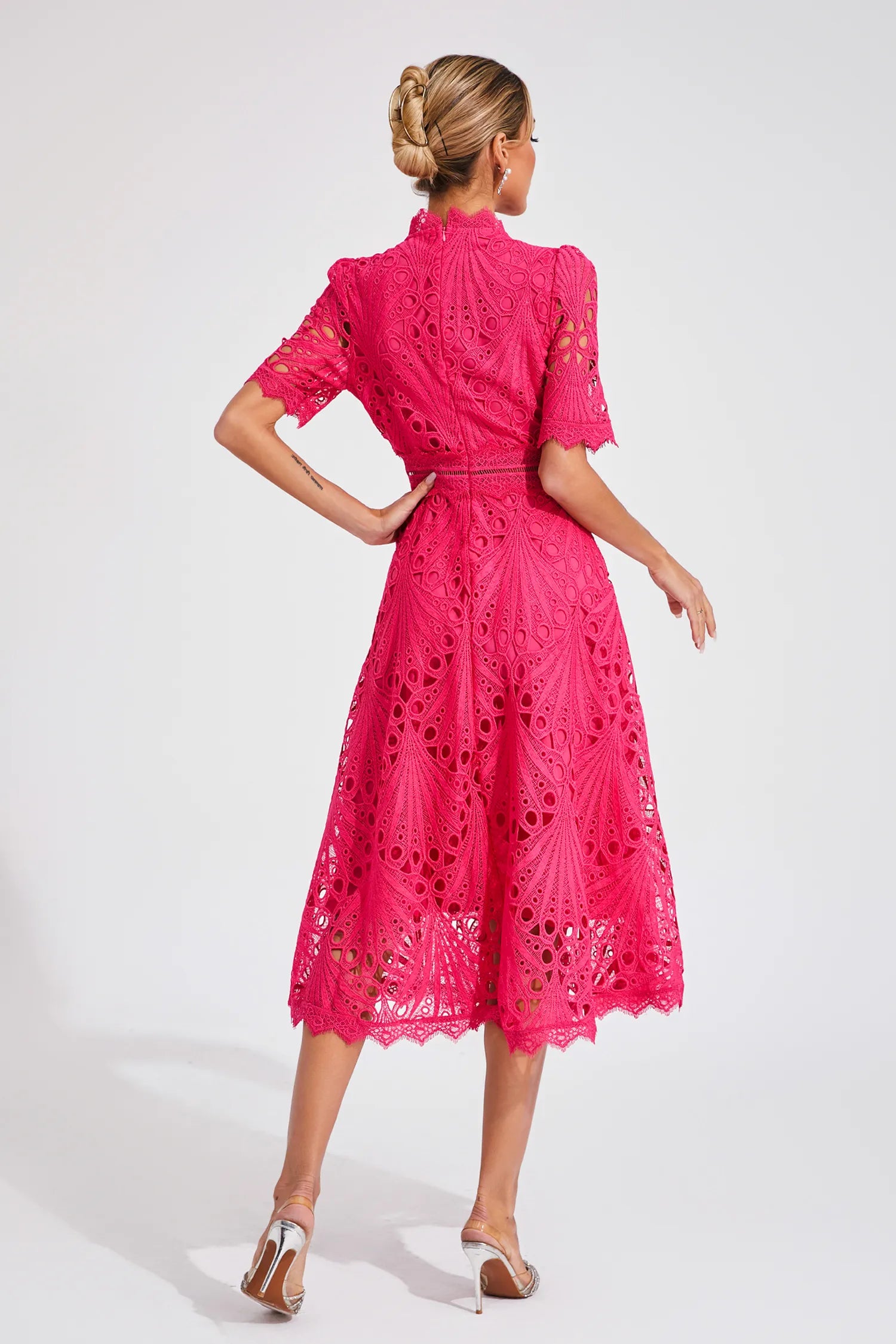 Bonnie | Women’s Chic Lace Midi Dress