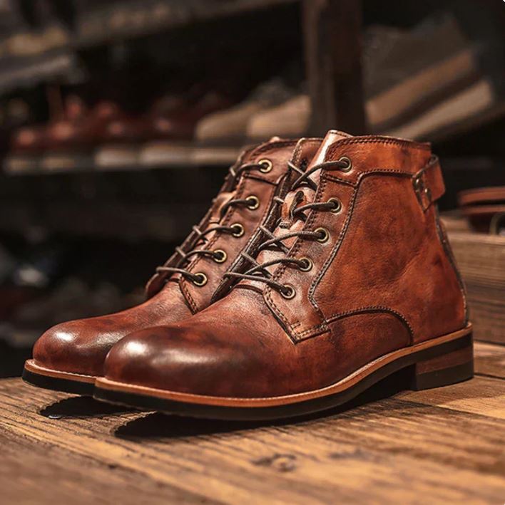 Hunter™ Mens Leather Boots