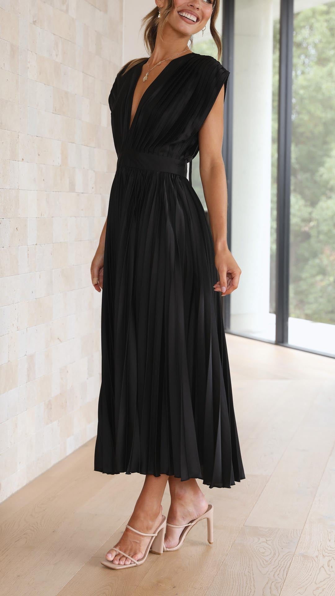 Julia | Women’s Classic Pleated Maxi Dress