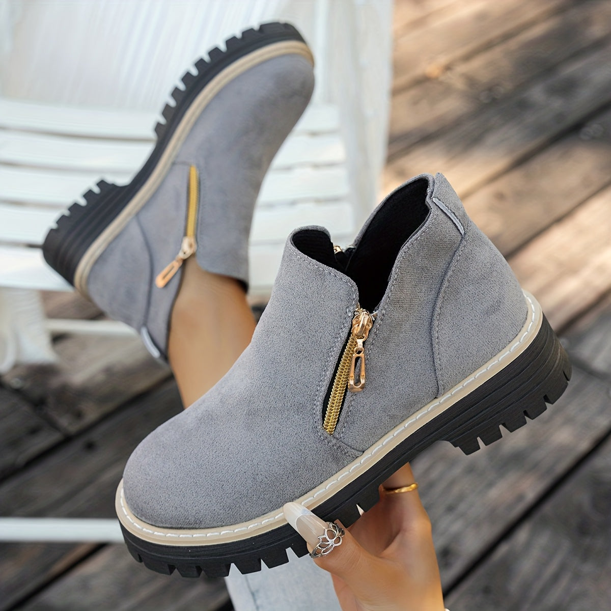 Noah | Chelsea Ankle Boots