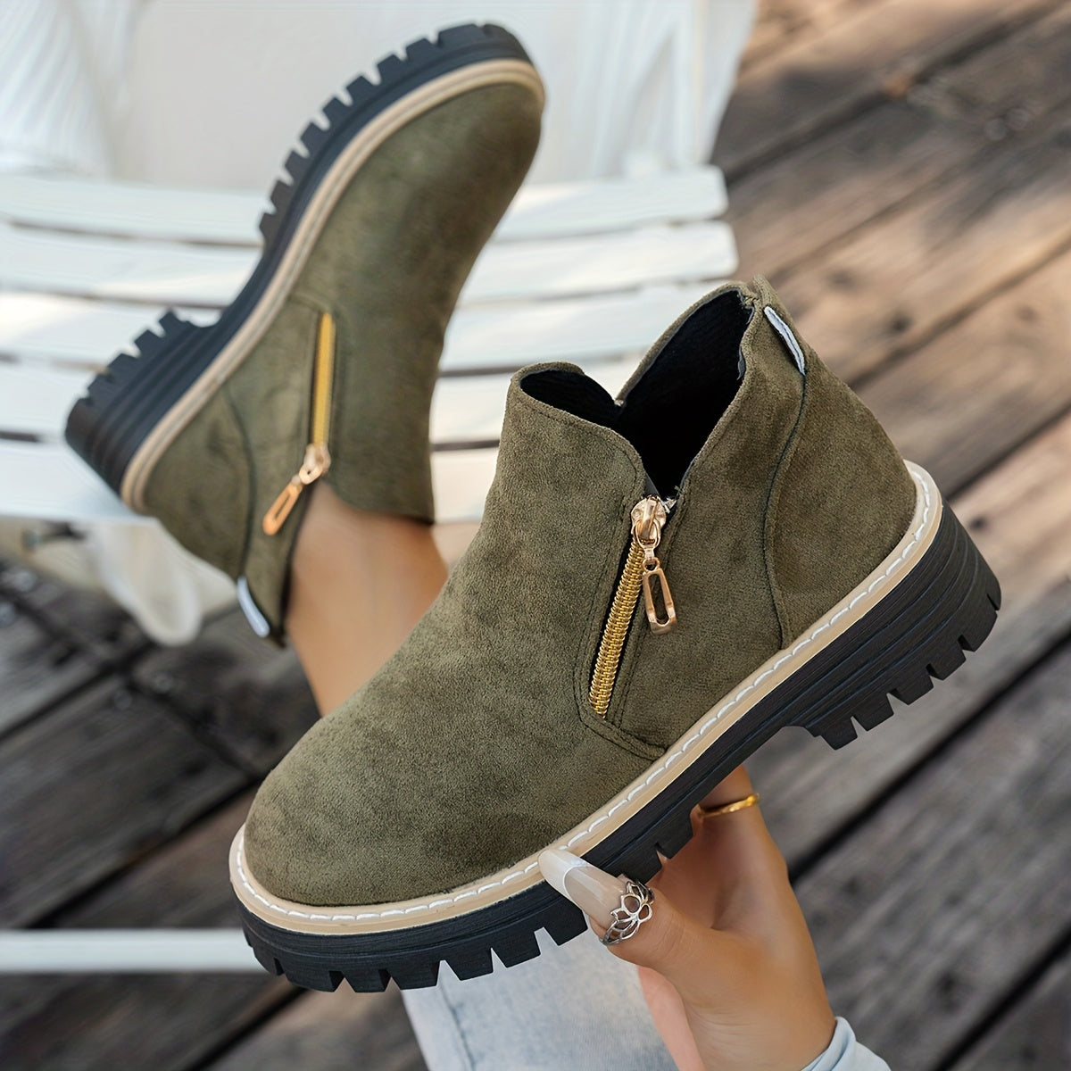Noah | Chelsea Ankle Boots