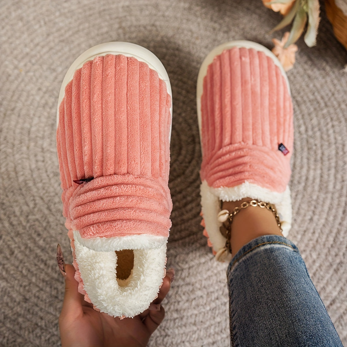 Amelia™ | Warm Wool-Lined Winter Slippers