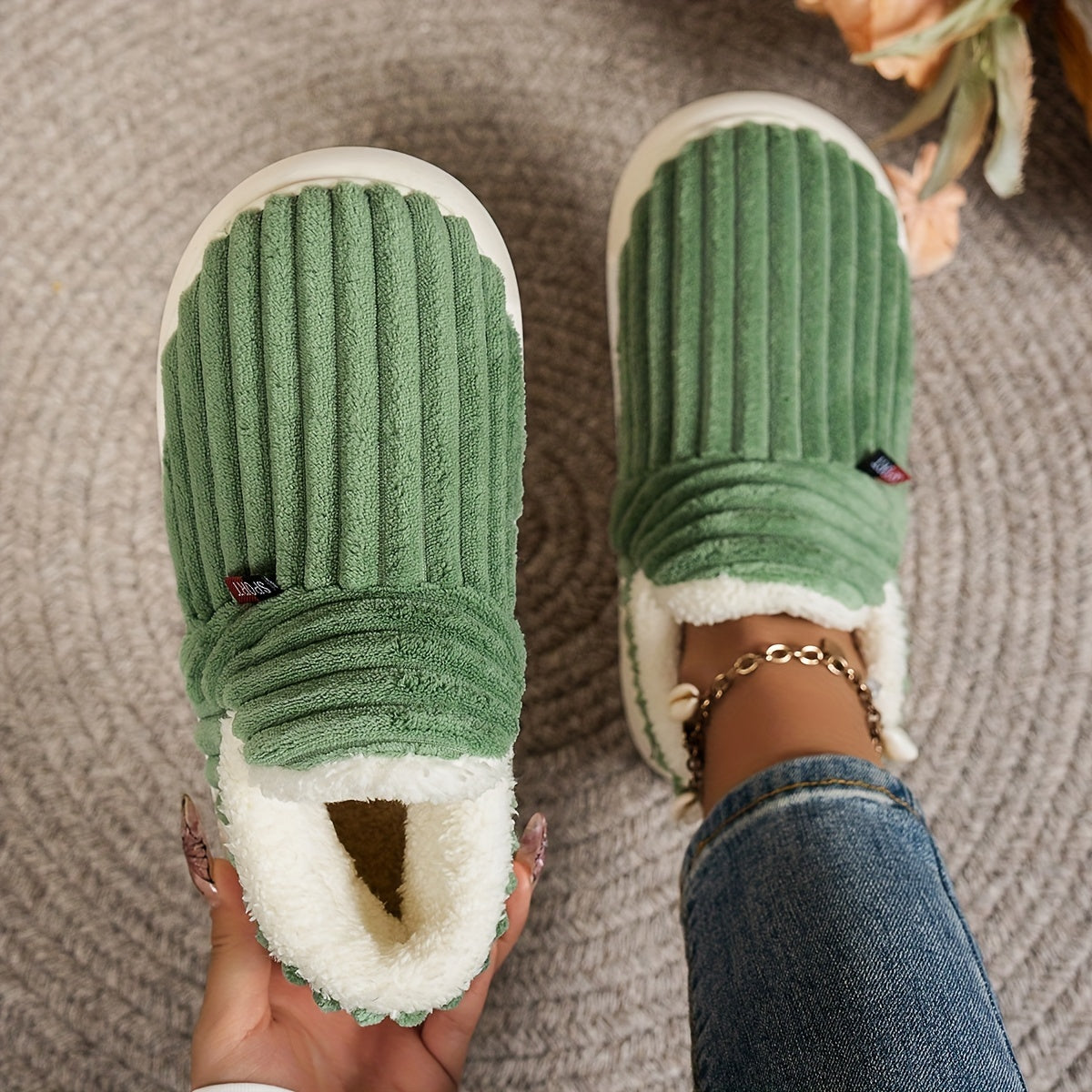 Amelia™ | Warm Wool-Lined Winter Slippers