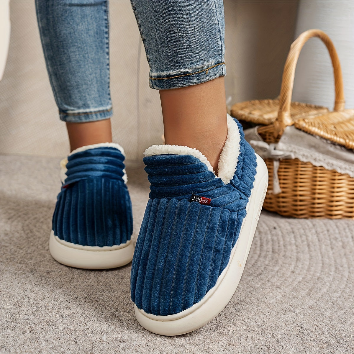 Amelia™ | Warm Wool-Lined Winter Slippers