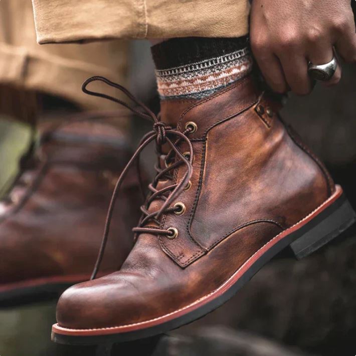 Hunter™ Mens Leather Boots