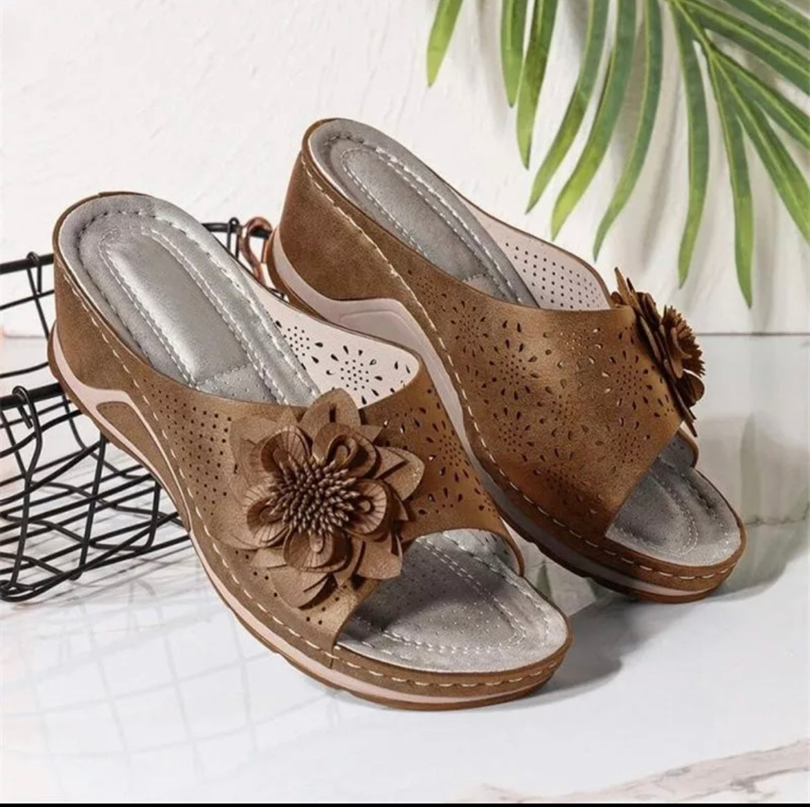 Marley™ | Leather Arch-Support Sandals