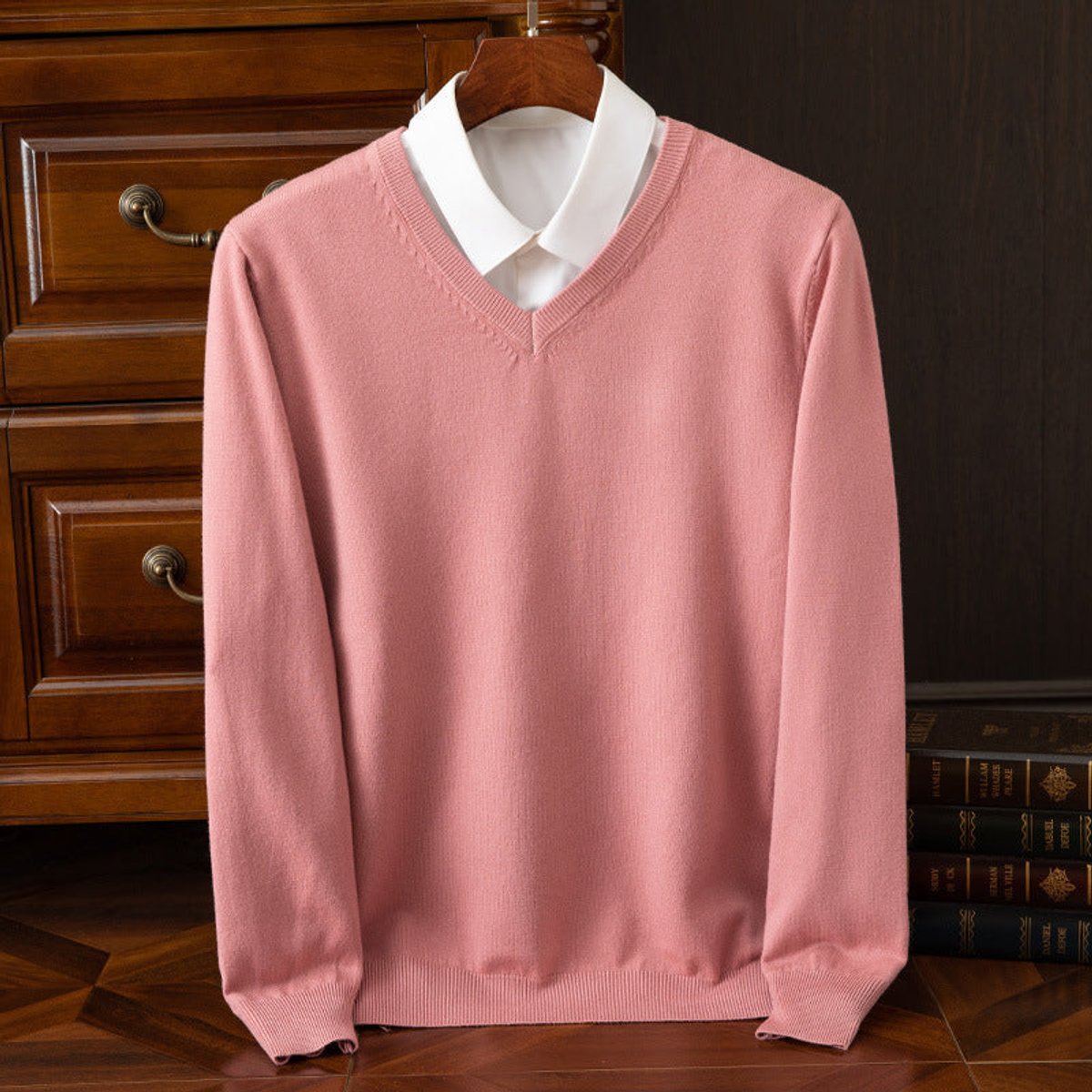 William | Mens V-Neck Cashmere Blend Knit Jumper