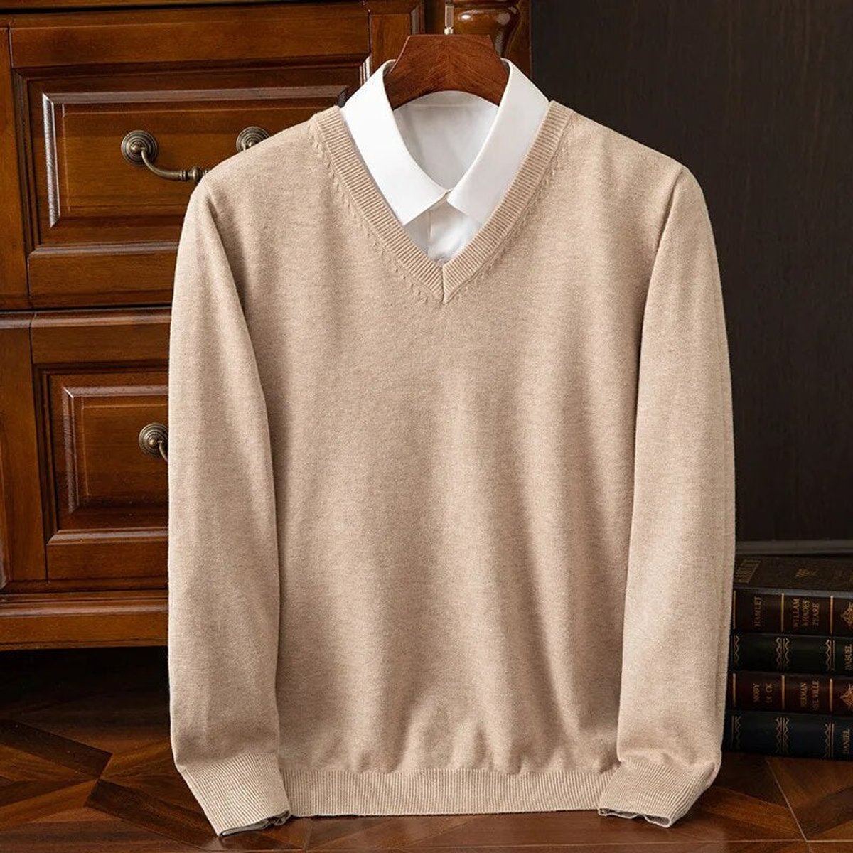 William | Mens V-Neck Cashmere Blend Knit Jumper