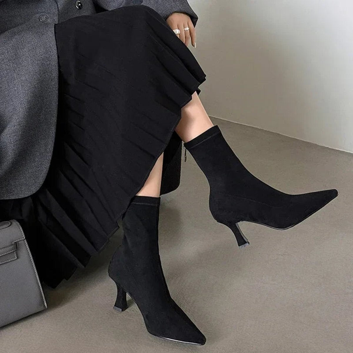 Ella | Women's Pointed Toe Sock Ankle Boots Kitten Heel Pull-On
