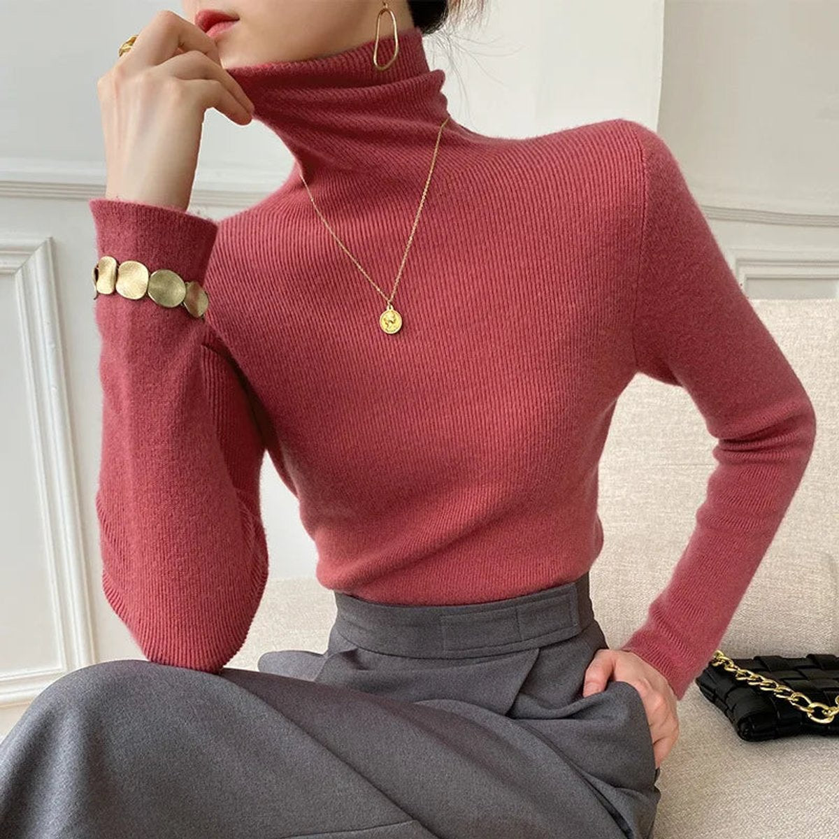 Ivy | Women's Slim-Fit Cashmere Turtleneck Jumper