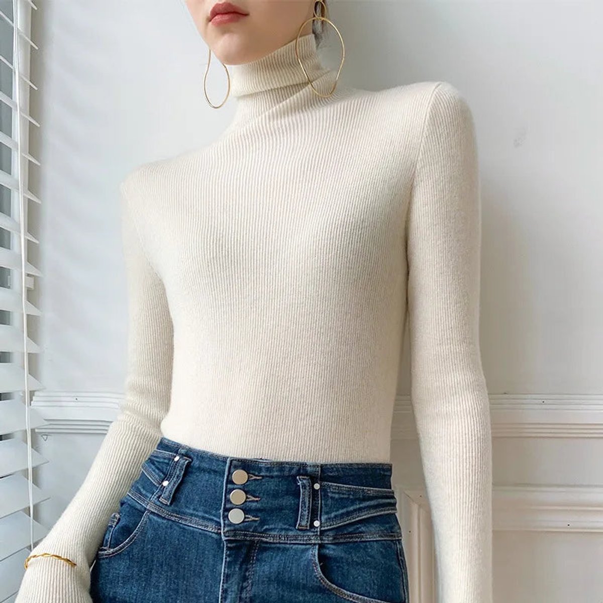 Ivy | Women's Slim-Fit Cashmere Turtleneck Jumper