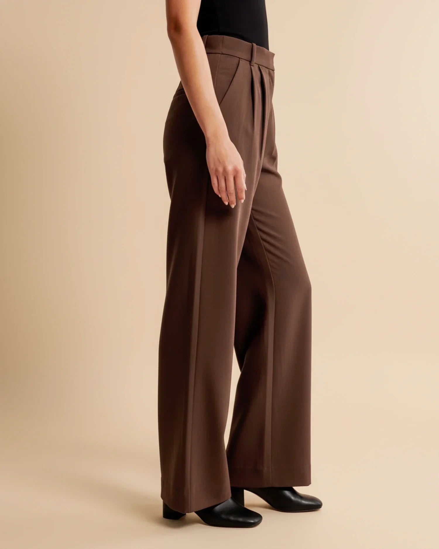 Eloise | High Waist Pleated Leg Trousers with Tailored Fit
