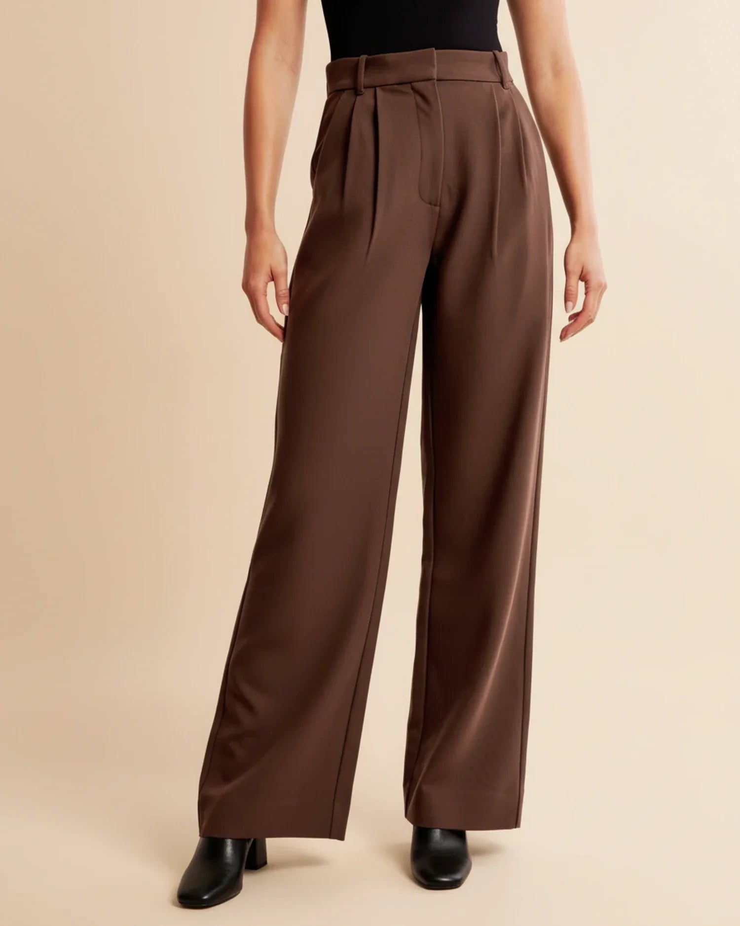 Eloise | High Waist Pleated Leg Trousers with Tailored Fit